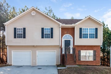 8139 Green Garden Dr Riverdale, GA 30296